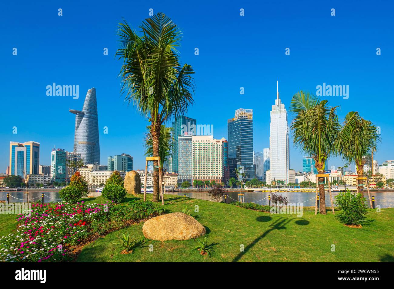 Vietnam, Ho Chi Minh ville (Saigon), gratte-ciel de la région de Ben Nghe (District 1) le long de la rivière Saigon Banque D'Images