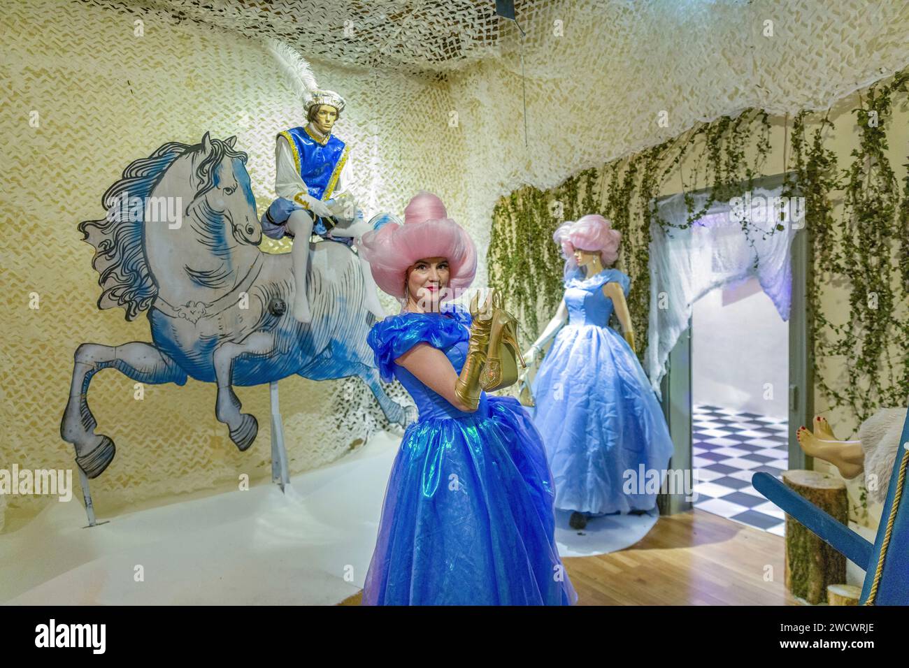 France, Indre et Loire,Loches, Noël au pays des châteaux de la maison royale, scénographie « Once Upon a Time » par Compagnie Off basée sur des contes traditionnels Banque D'Images