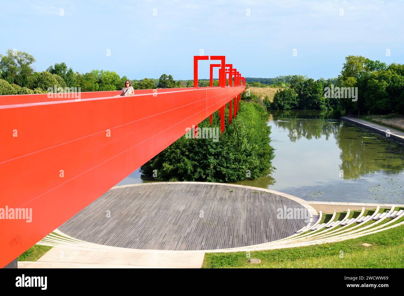 France, Val d'Oise, ville de Cergy, axe majeur, la passerelle Banque D'Images