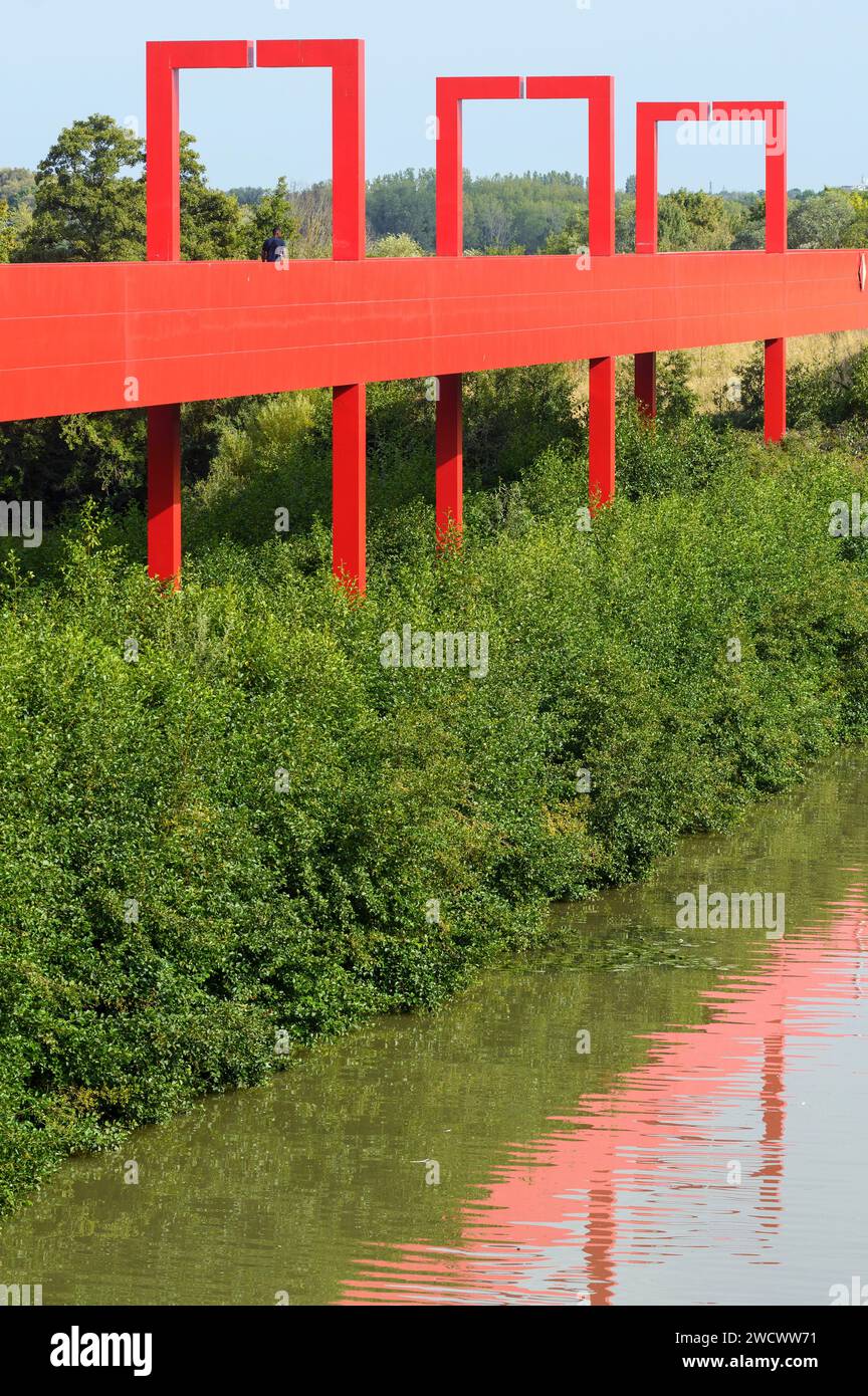 France, Val d'Oise, ville de Cergy, axe majeur, la passerelle Banque D'Images