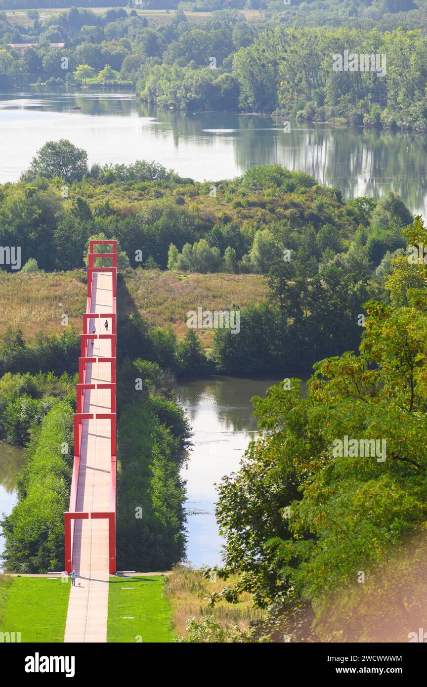 France, Val d'Oise, ville de Cergy, axe majeur, la passerelle Banque D'Images
