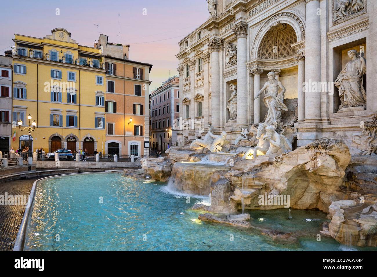 Italie, Latium, Rome, Piazza di Trevi, Fontaine de Trevi et Palazzo poli Banque D'Images
