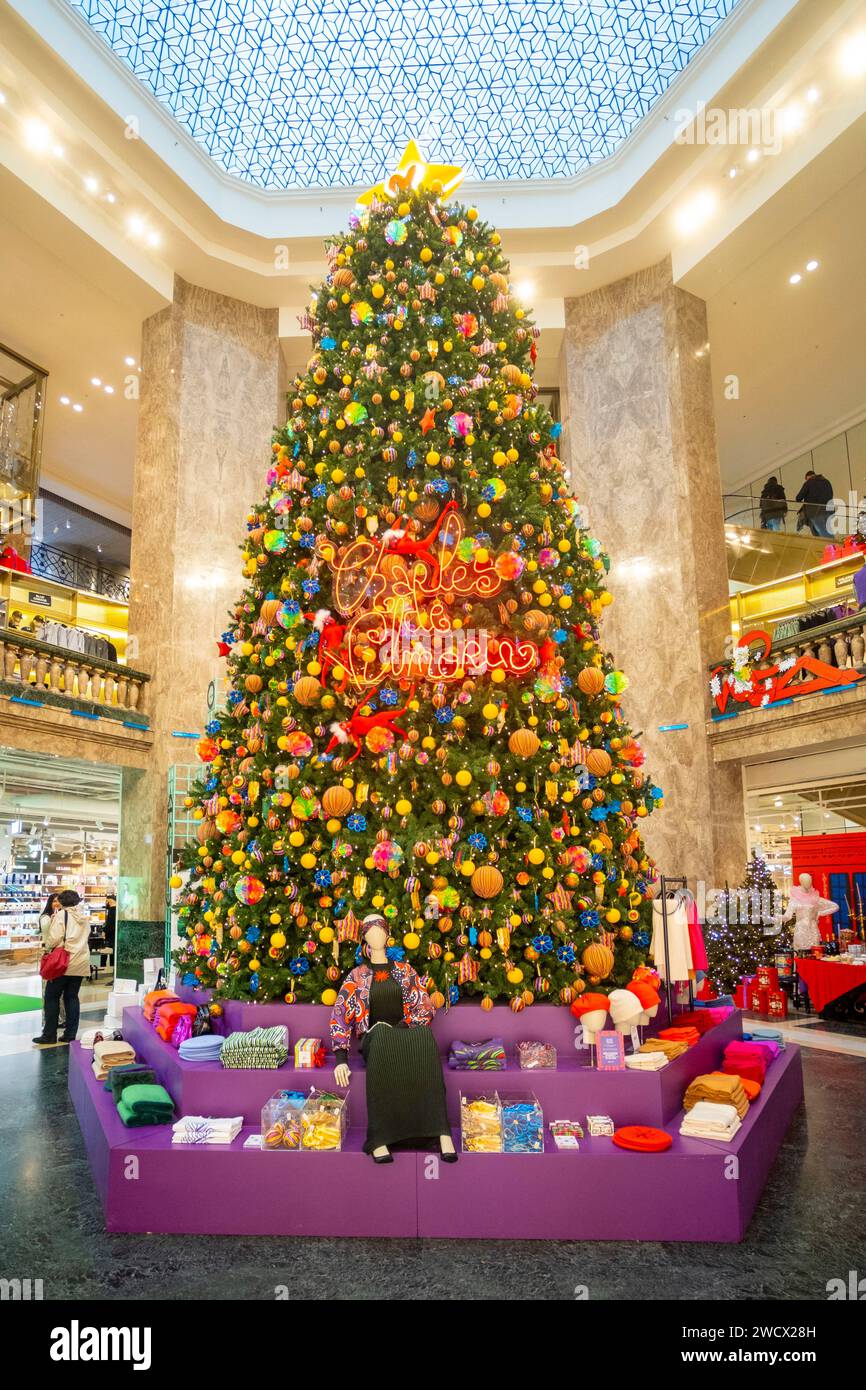 France, Paris, champs Elysées, Galeries Lafayette, le sapin de Noël Banque D'Images