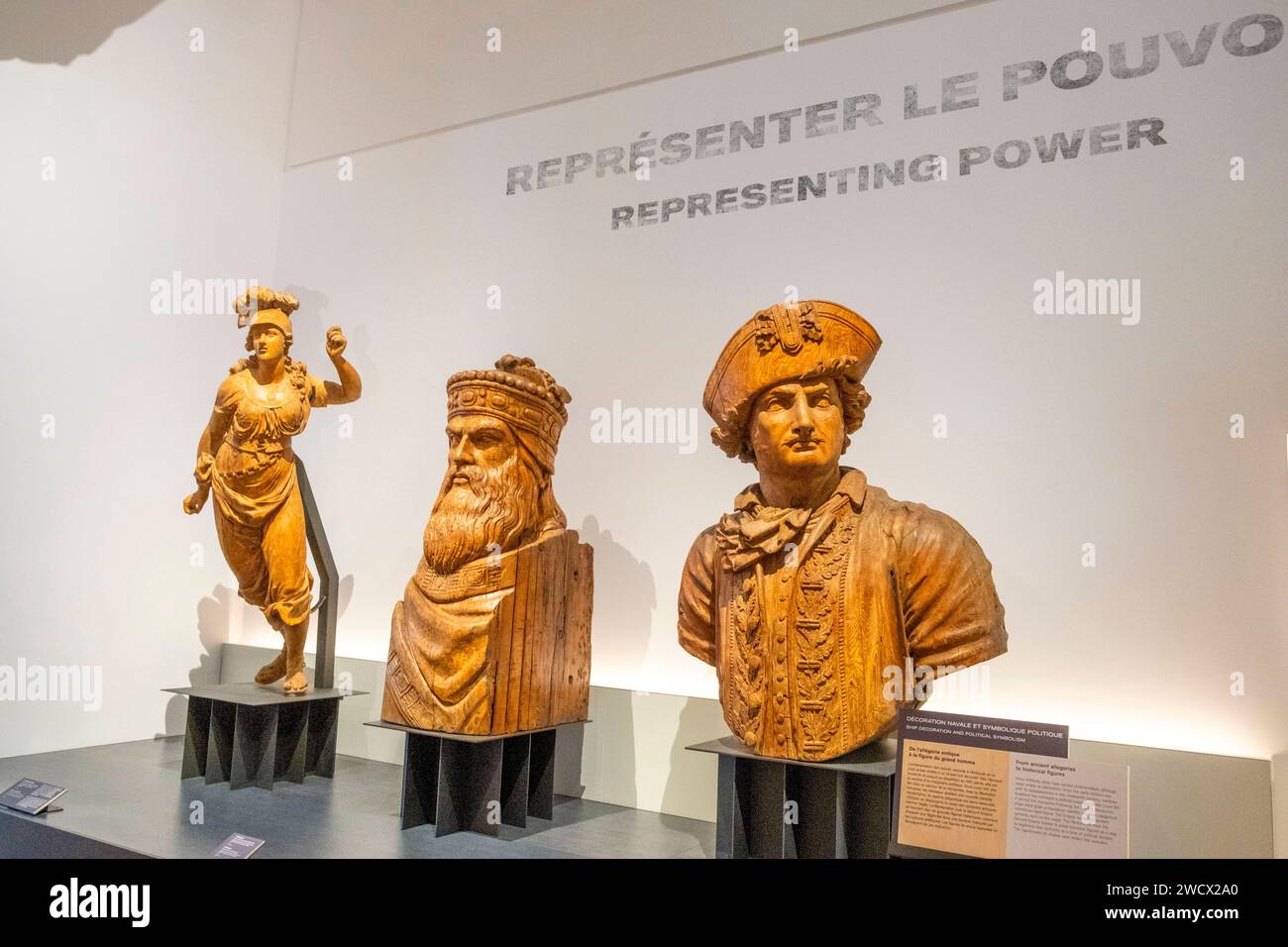 France, Paris, Palais de Chaillot, aile Passy, Musée de la Marine, décoration navale faite avec symbolisme politique Banque D'Images