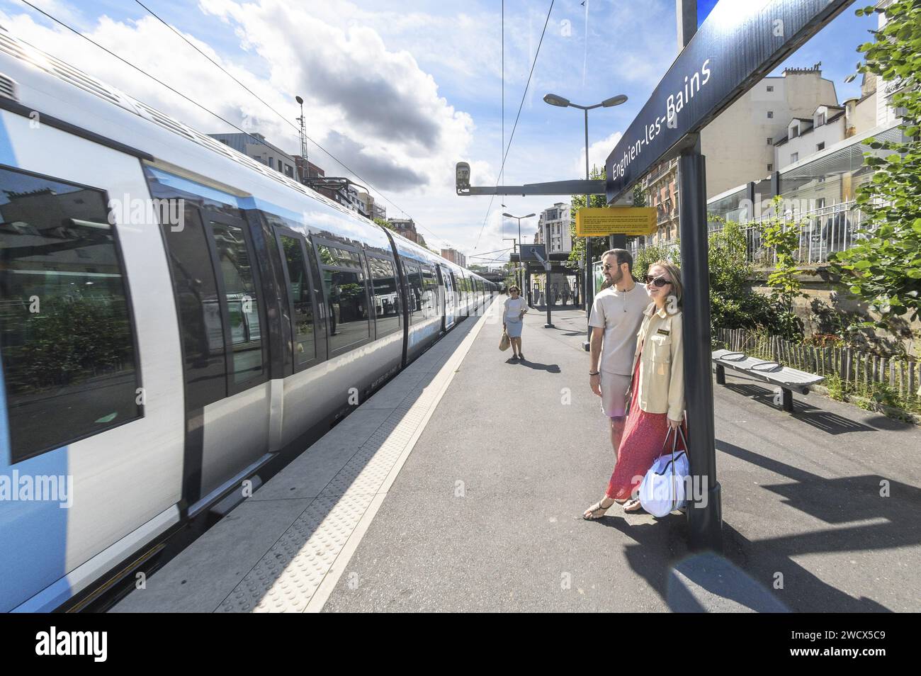 France, Val d'Oise, Enghien-les-bains, gare Banque D'Images