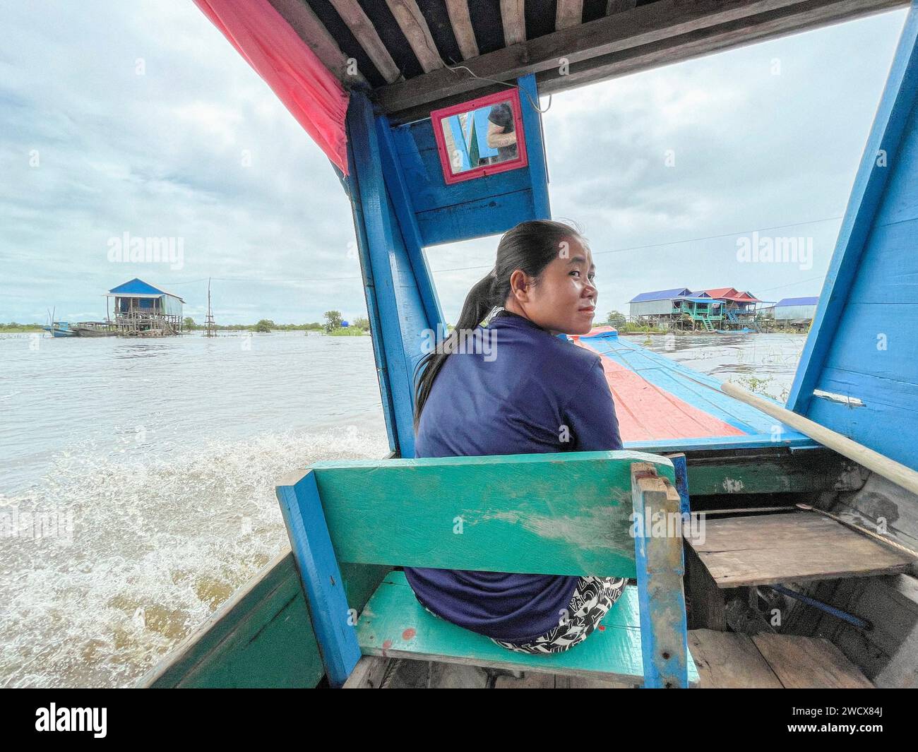 Cambodge, Kampong Phluk, navigation fluviale Banque D'Images