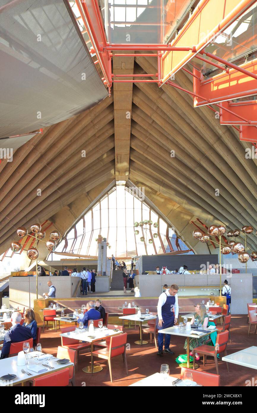 Australie, Nouvelle-Galles du Sud, Sydney, Bennelong point, Opéra de Sydney, restaurant Bennelong situé dans l'Opéra de Sydney et conçu par l'architecte danois Jørn Utzon Banque D'Images