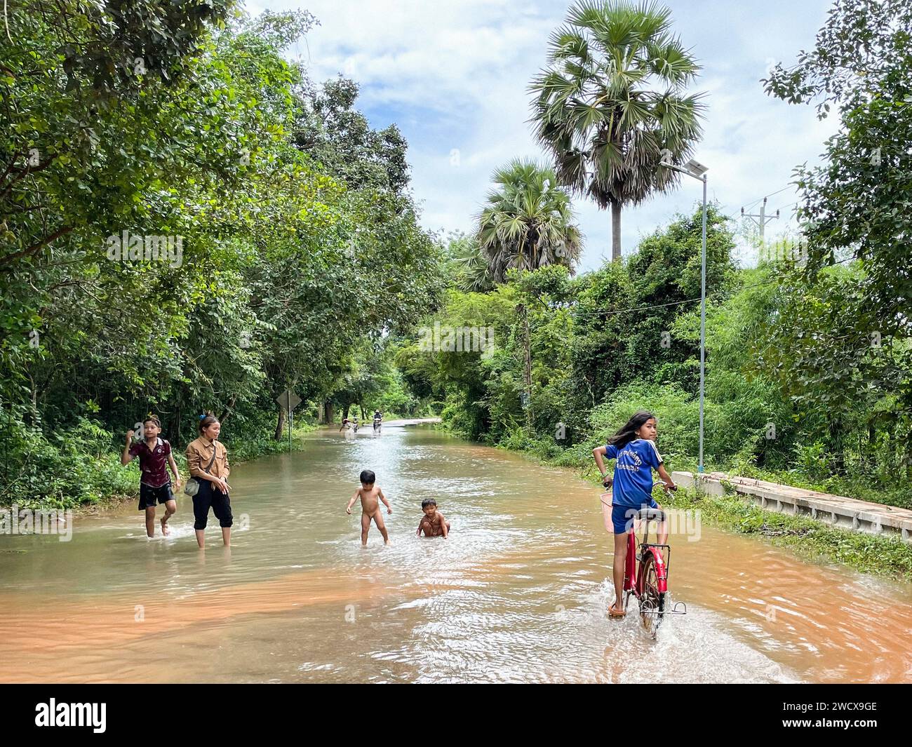 Cambodge, Kampong Phluk, inondations pendant la mousson Banque D'Images