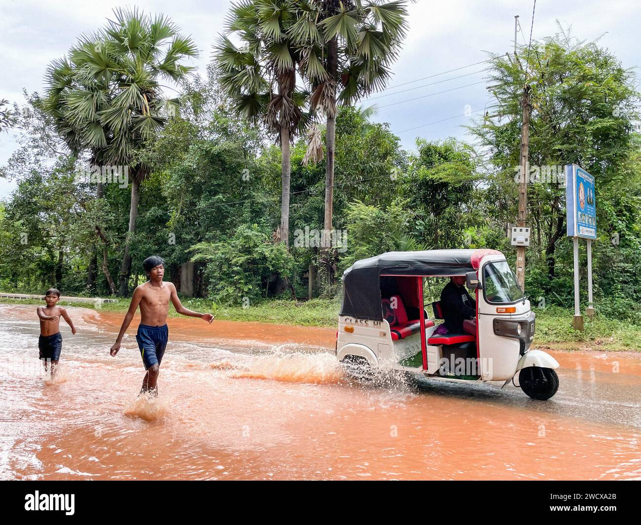 Cambodge, Kampong Phluk, inondations pendant la mousson Banque D'Images