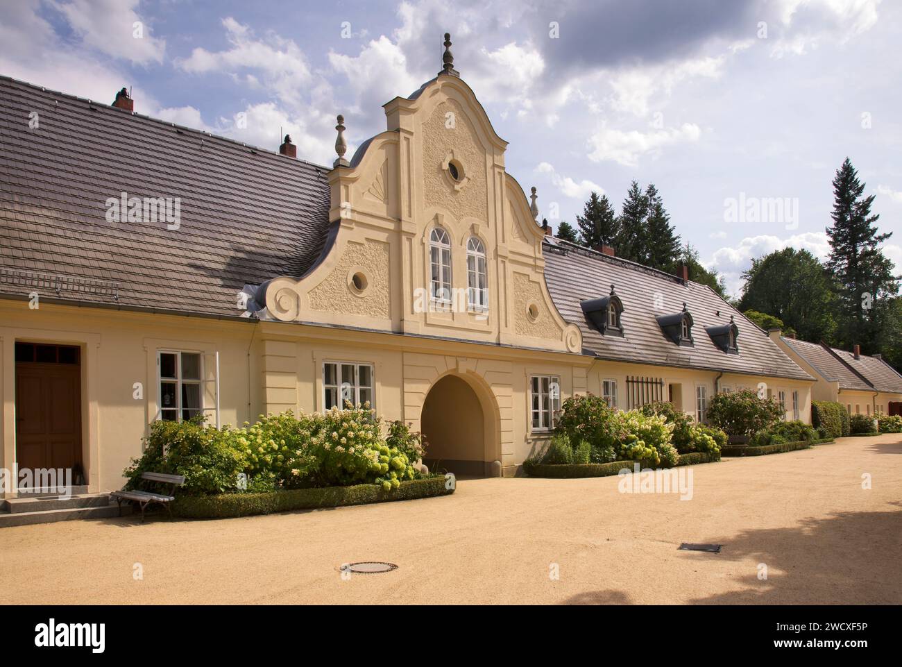 Schlossvorwerk au Parc de Muskau (Parc Muzakowski) près de Bad Muskau. Patrimoine mondial de l'UNESCO. Allemagne Banque D'Images