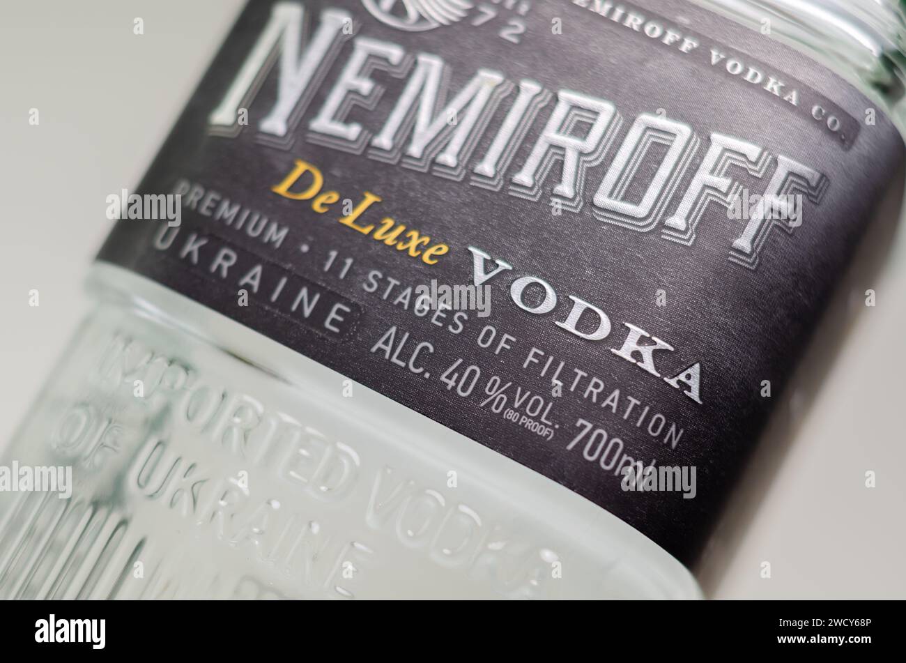 LONDRES, Royaume-Uni - 16 JANVIER 2024 Nemiroff est une marque de vodka ukrainienne avec une histoire de 150 ans, sa production remonte à 1872 dans la ville de Nemiroff, Banque D'Images