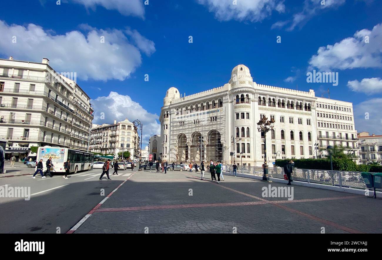 La Grande Poste Alger est un bâtiment de style néo-mauresque Arabisance construit à Alger en 1910 par Henri-Louis dit Jules Voinot architectes et Marius Banque D'Images