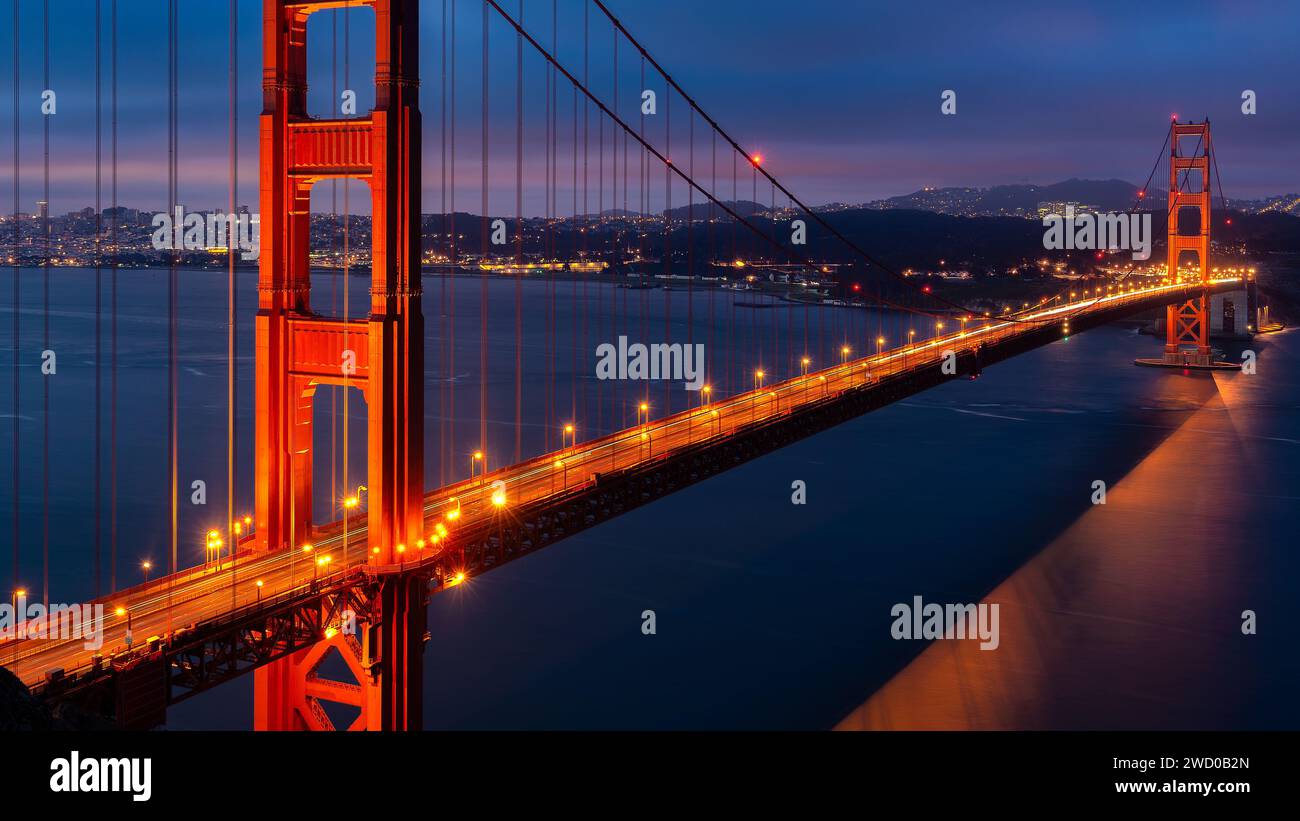 Golden Gate Bridge à тшпре vu de San Francisco, Californie. Banque D'Images
