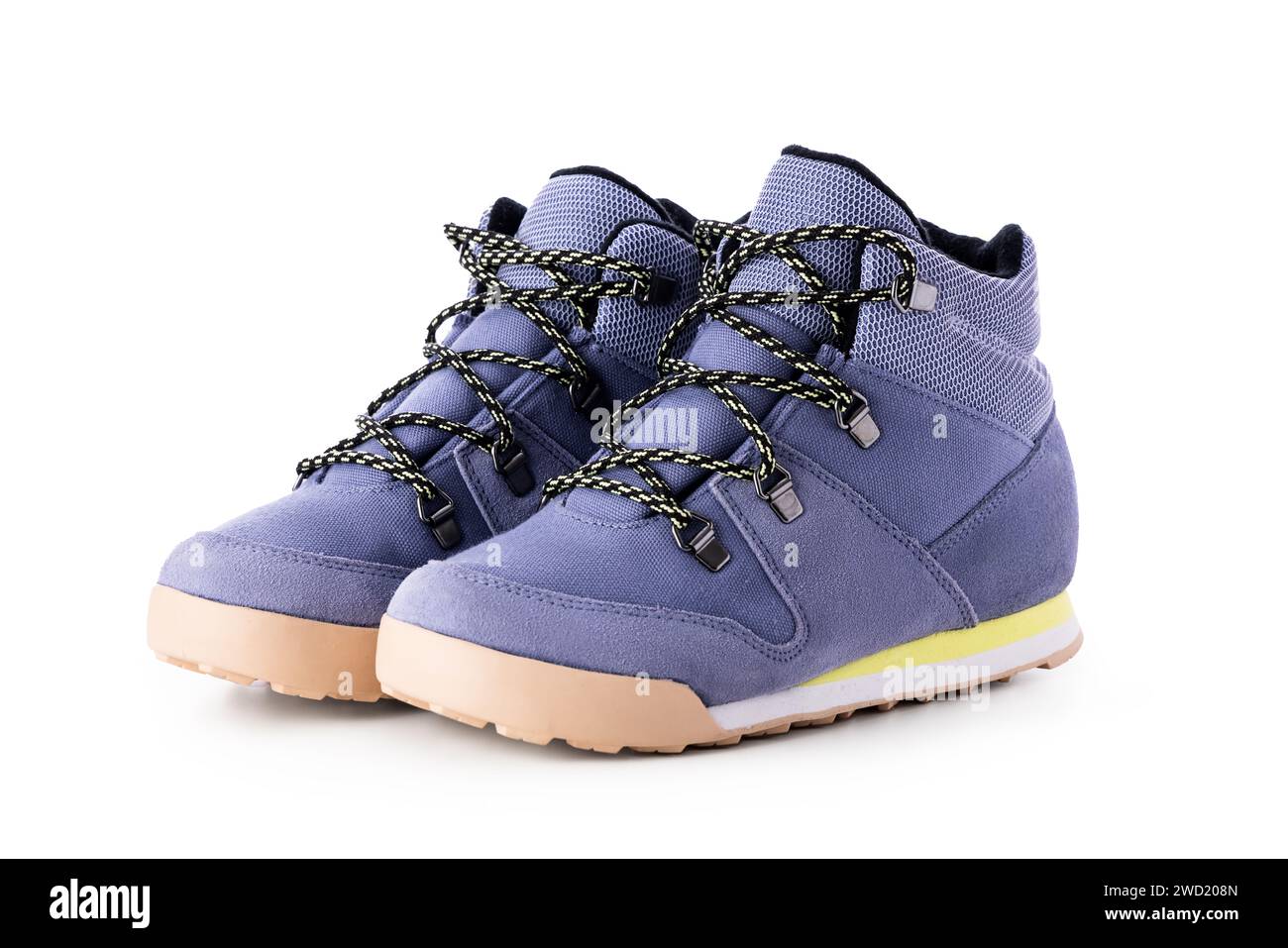 Chaussures d'hiver pour enfants pour sport de plein air, marche, trekking, randonnée, tourisme, isolé sur fond blanc Banque D'Images