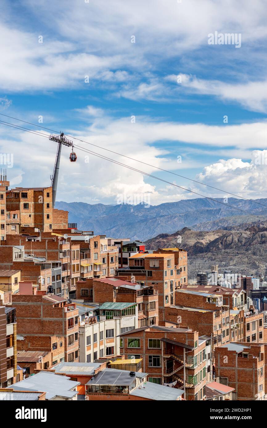 La Paz, Teleférico, téléphérique, Línea Naranja, ligne orange, centre-ville des transports publics, Bolivie, 2024 Banque D'Images