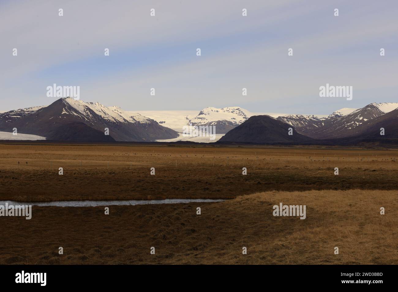 Vatnajökull est la plus grande calotte glaciaire d'Islande. C'est le deuxième plus grand glacier d'Europe après la calotte glaciaire de l'île Severny Banque D'Images