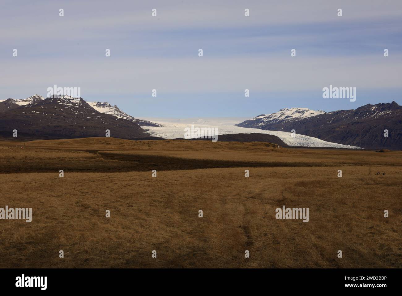 Vatnajökull est la plus grande calotte glaciaire d'Islande. C'est le deuxième plus grand glacier d'Europe après la calotte glaciaire de l'île Severny Banque D'Images