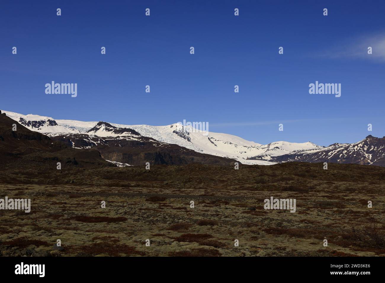 Vatnajökull est la plus grande calotte glaciaire d'Islande. C'est le deuxième plus grand glacier d'Europe après la calotte glaciaire de l'île Severny Banque D'Images