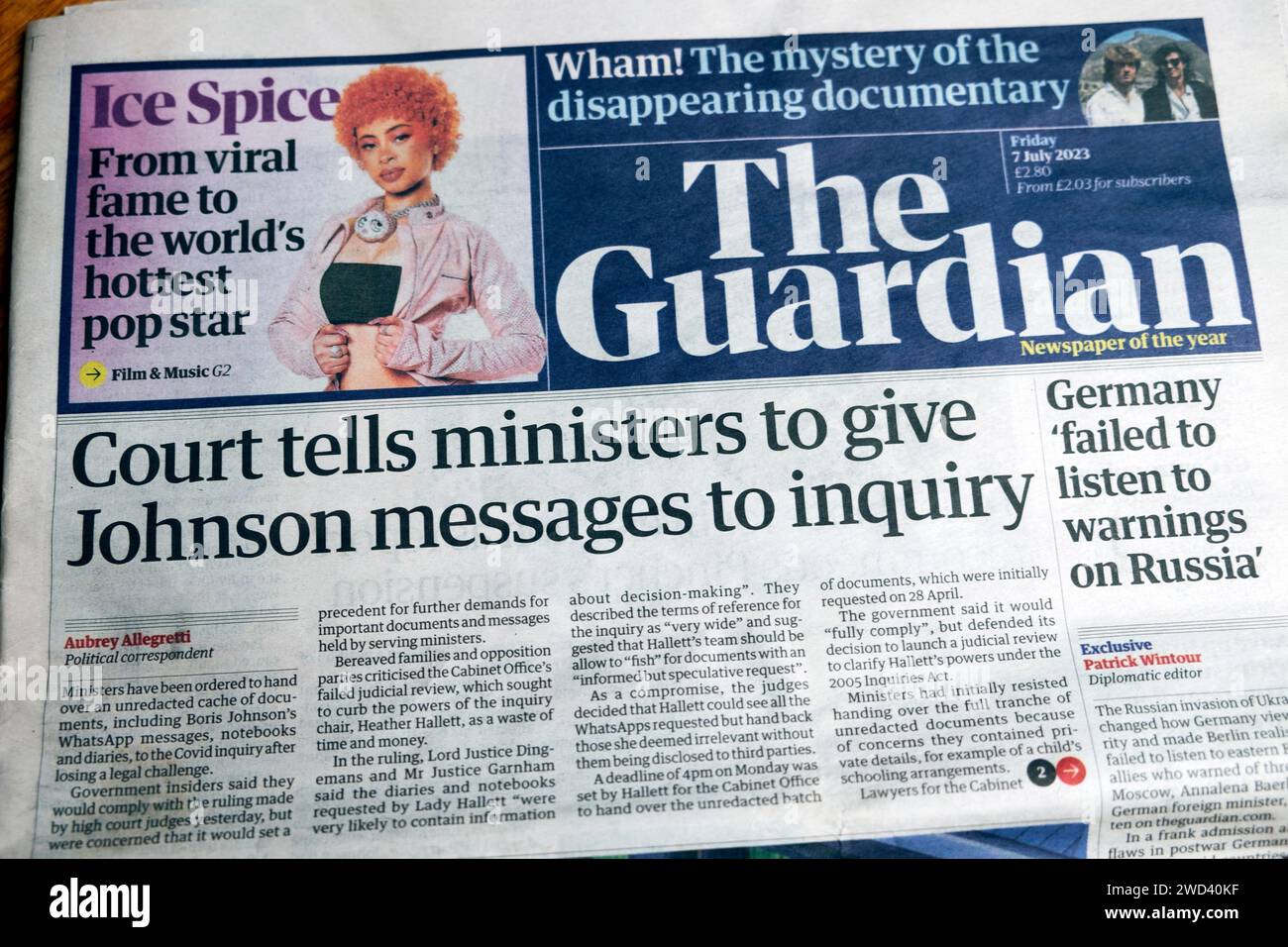 'La Cour dit aux ministres de donner des messages Johnson à l'enquête' Guardian journal titre page d'accueil Boris Johnson Covid Article 7 juillet 2023 Londres Royaume-Uni Banque D'Images