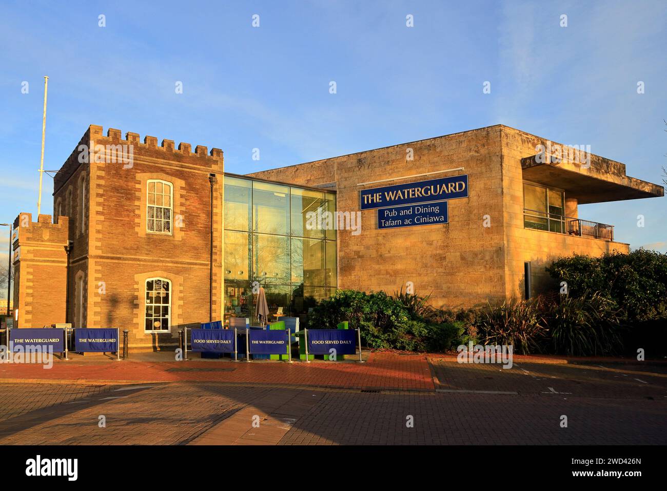 Le pub et restaurant Waterguard, Cardiff Bay, pris en janvier 2024 Banque D'Images