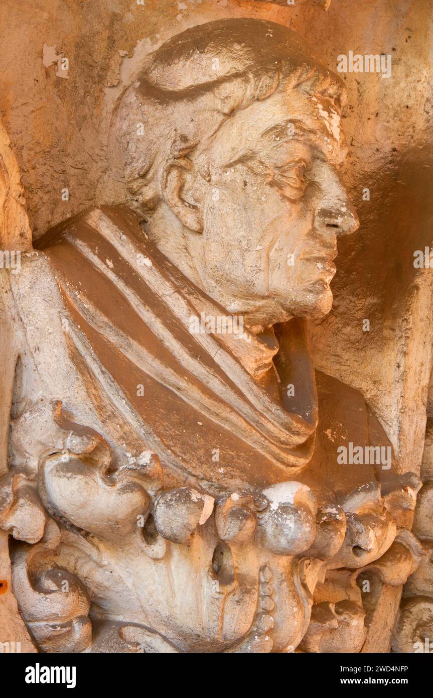 Sculpture Panama-California Juníper Serra, Cour, Casa del Prado, Balboa Park, San Diego, Californie Banque D'Images