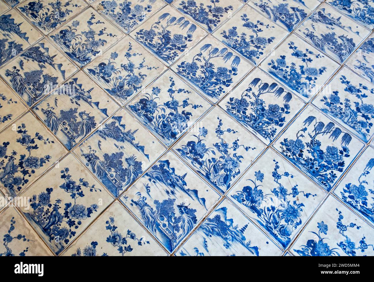 Carreaux de porcelaine bleu et blanc, Paradesi Synagogue, Matancherry, Jew Town, Cochin, Kerala, Inde Banque D'Images