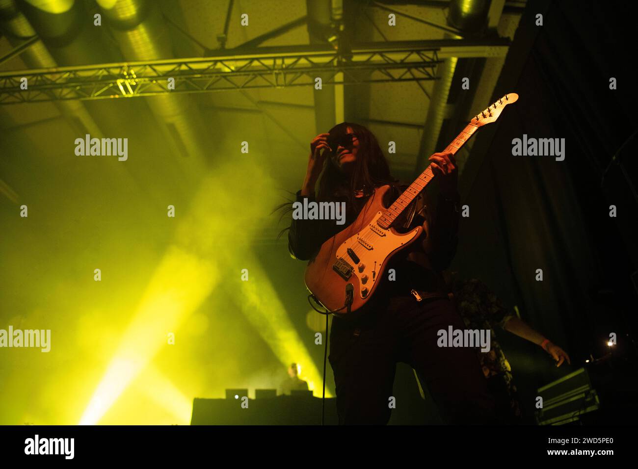 Le groupe de rock gothique britannique, The Sisters of Mercy, se produit en live au Columbiahalle de Berlin. Banque D'Images