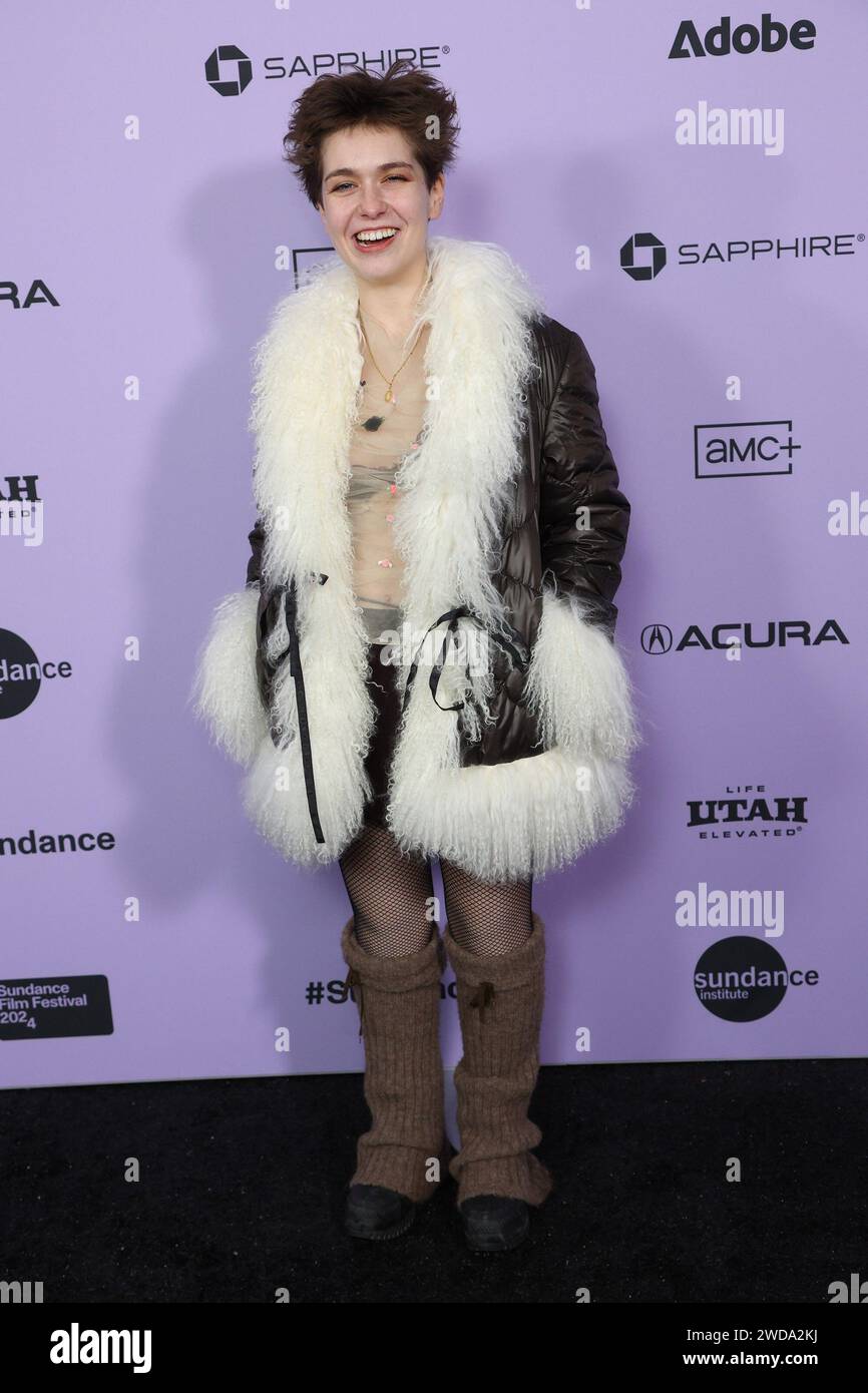 Utah. 18 janvier 2024. Lindsey Jordan (Snail Mail) film Festival première projection pour I SAW THE TV GLOW première au Sundance film Festival Library Center Theatre 2024, Park City, Utah, le 18 janvier 2024. Crédit : JA/Everett Collection/Alamy Live News Banque D'Images