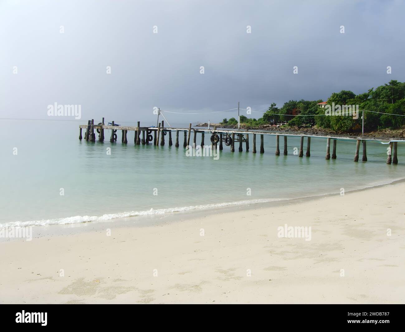Une plage de l'île de Ko Samet dans le golfe de Thaïlande Banque D'Images