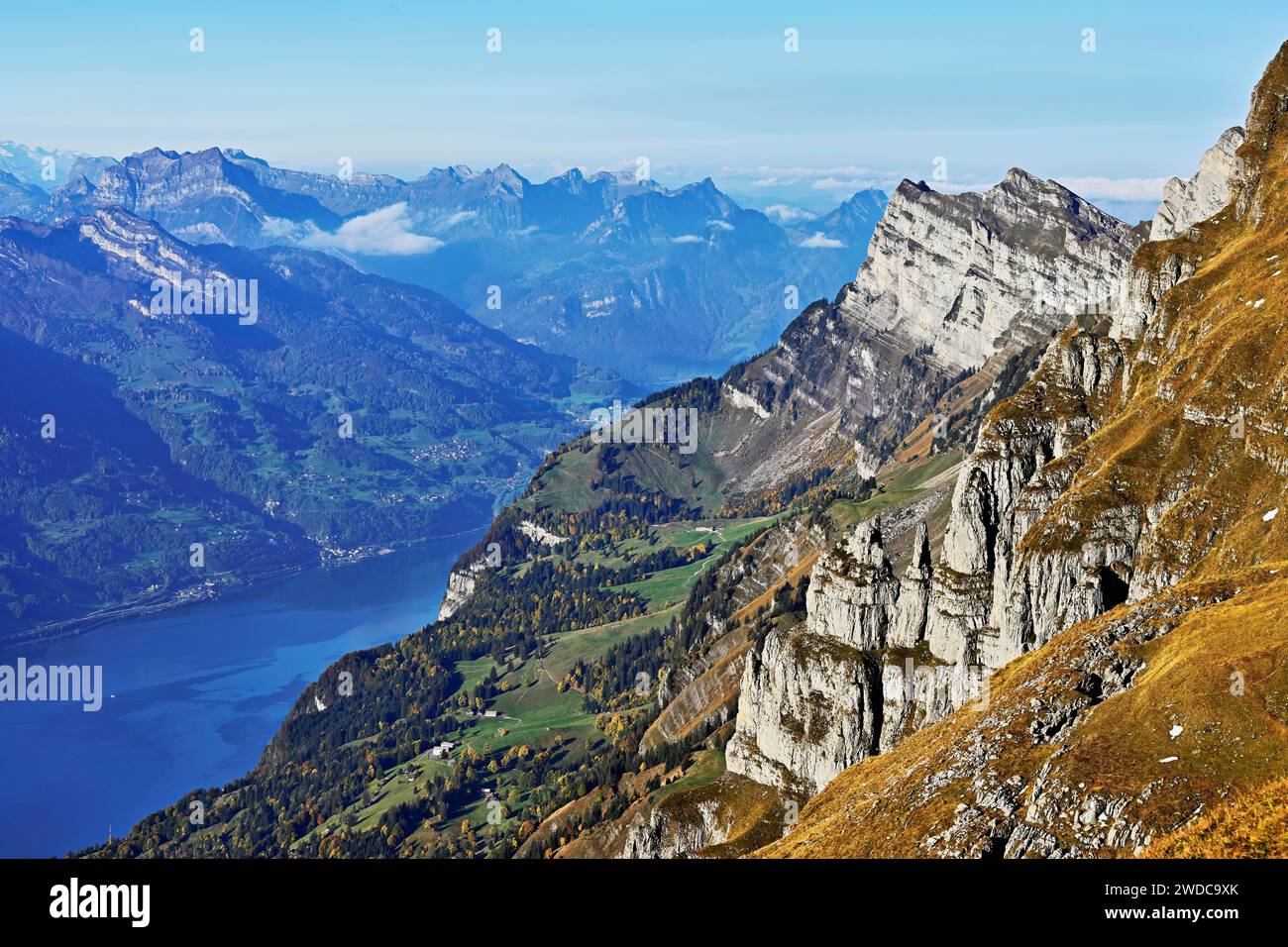 Vue sur le lac Walen de Chaeserrugg, Toggenburg, Canton de St. Gallen, Suisse Banque D'Images