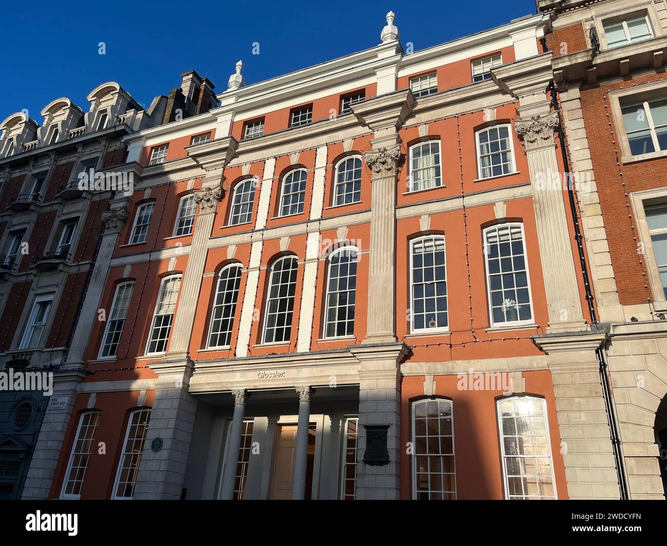 Londres, Royaume-Uni. 11 janvier 2024. 43 King Street à Covent Garden. Un 'Grand Hôtel' a été ouvert à Londres il y a 250 ans. Le bâtiment de King Street à Covent Garden est considéré comme le premier hôtel de luxe sous ce nom. (À dpa : 'Voyage pour le plaisir : le premier grand hôtel ouvert il y a 250 ans') crédit : Julia Kilian/dpa/Alamy Live News Banque D'Images