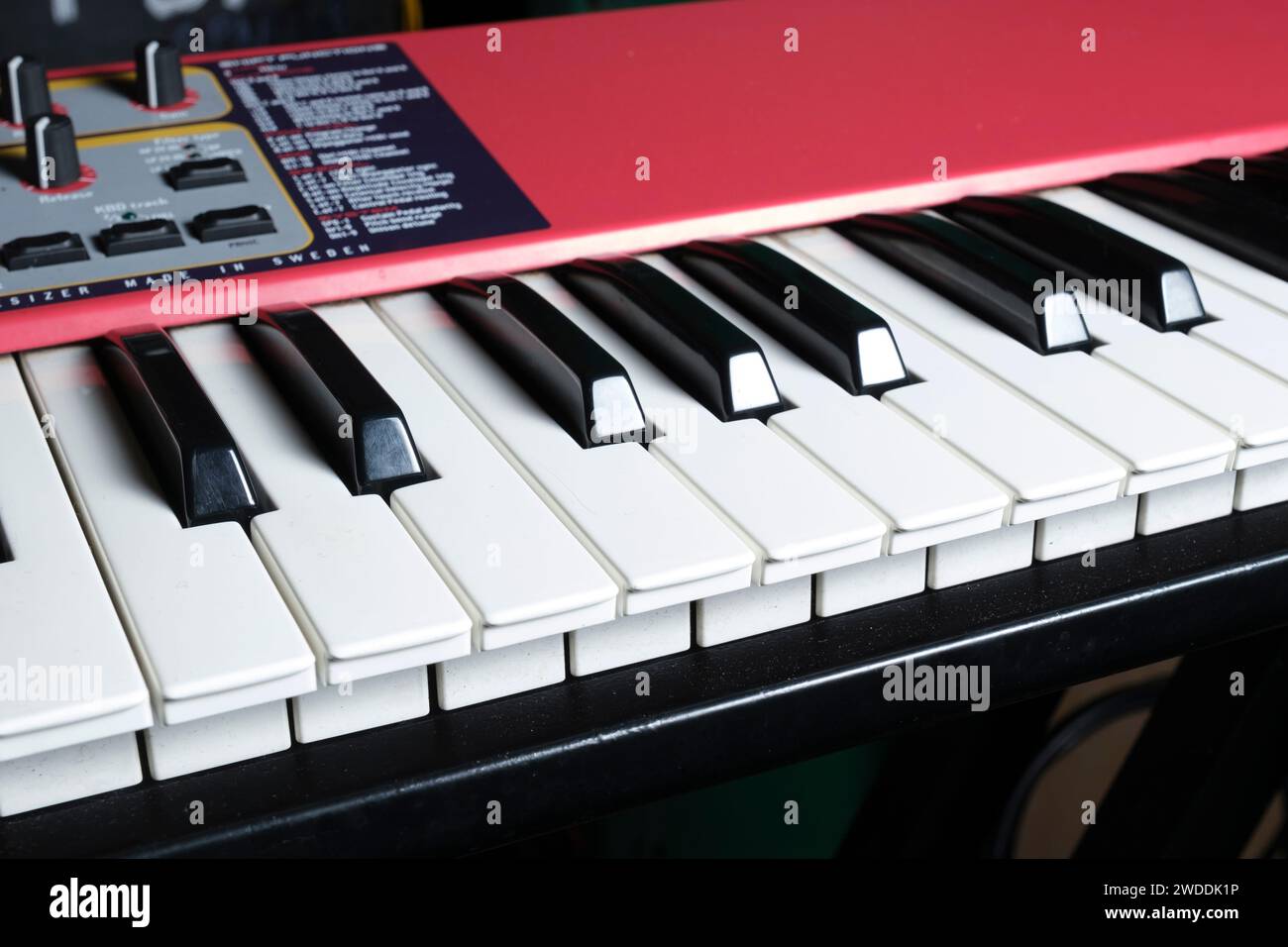 Détails du clavier de synthé électronique Banque D'Images