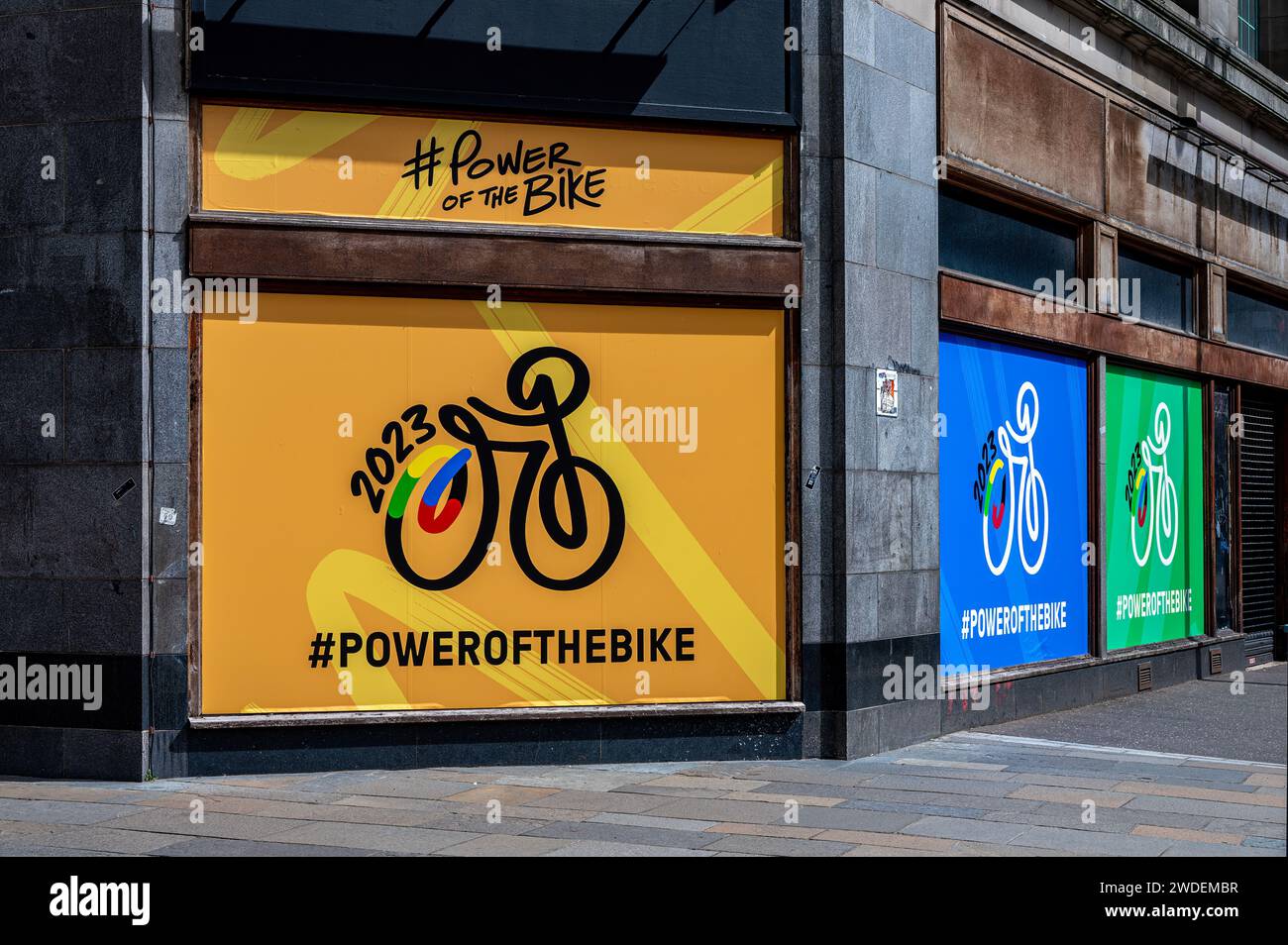 Boutique vide utilisée pour annoncer les Championnats du monde de cyclisme UCI à Glasgow. Banque D'Images