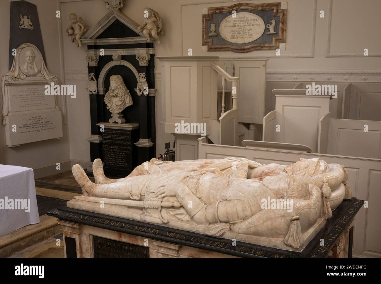 Royaume-Uni, Angleterre, Warwickshire, Compton Verney, Chapel, 1631 effigies de Margaret et Richard Verney Banque D'Images