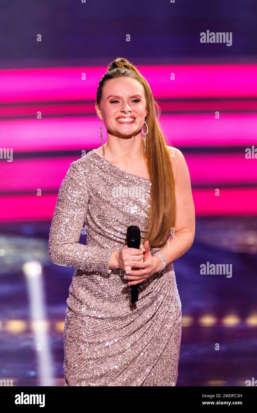 Munich, Allemagne. 19 janvier 2024. Lorena Brugger chante au Prinzregententheater de Munich (Bavière) lors de la cérémonie des Prix du film bavarois. Crédit : Matthias Balk/dpa/Alamy Live News Banque D'Images