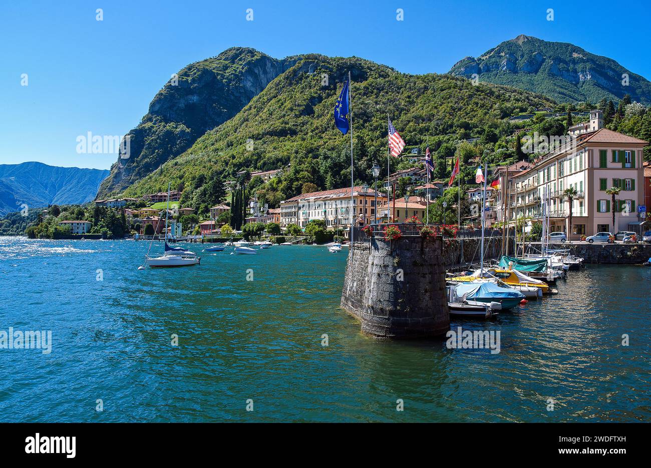 Italie, lac de Côme, Menaggio, le port Banque D'Images