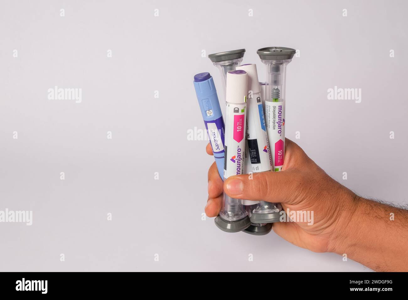 Photo des stylos de perte de poids Saxenda et Mounjaro Banque D'Images