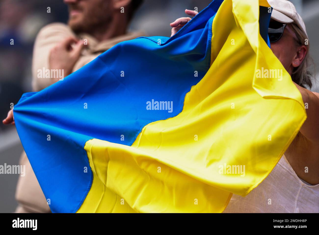 Melbourne, Australie, 21 janvier 2024. Un drapeau ukrainien est montré lors de l'Open australien de tennis Grand Chelem 2024 à Melbourne Park. Crédit photo : Frank Molter/Alamy Live news Banque D'Images