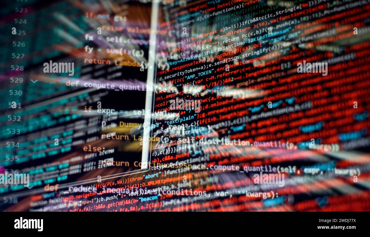 Écran de code de programmation du développeur logiciel. Temps de travail de programmation logicielle. Banque D'Images