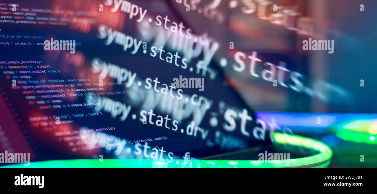 Écran de code de programmation du développeur logiciel. Temps de travail de programmation logicielle. Banque D'Images