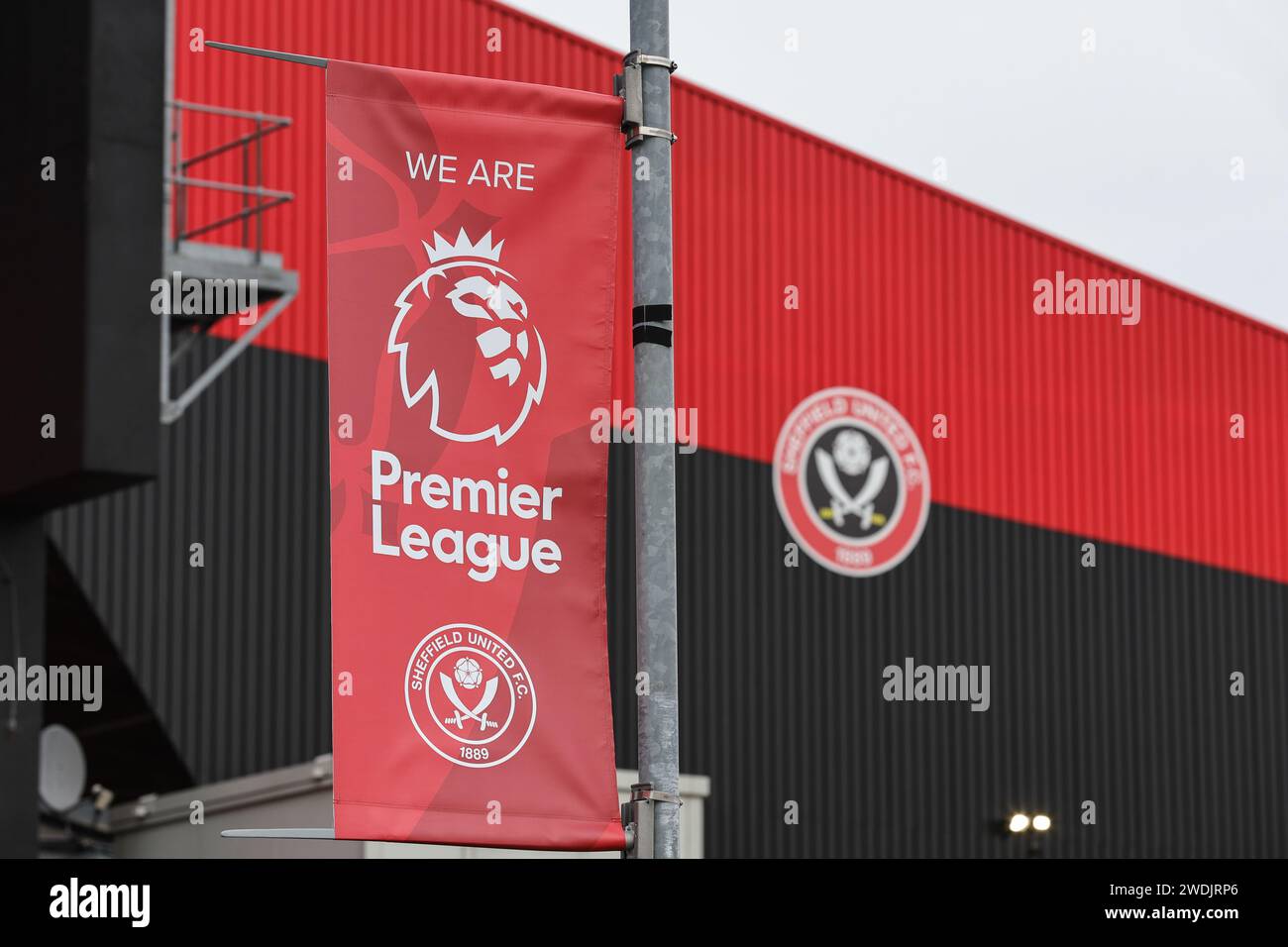 Drapeau de la Premier League à l'extérieur de Bramble Lane pendant le match de la Premier League Sheffield United vs West Ham United à Bramall Lane, Sheffield, Royaume-Uni, le 21 janvier 2024 (photo de Mark Cosgrove/News Images) Banque D'Images