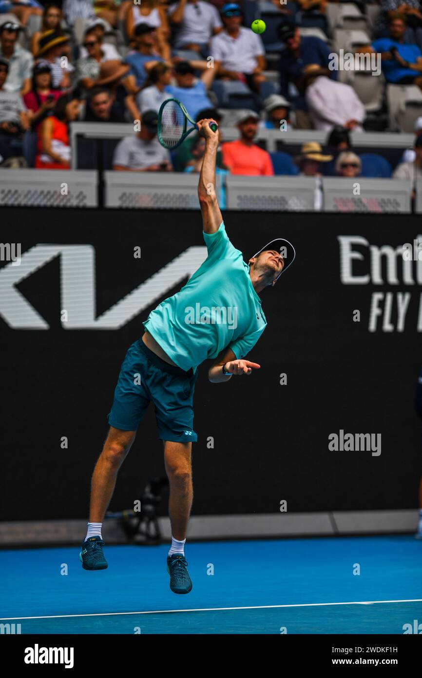 Hubert Hurkacz, de Pologne, joue contre Ugo Humbert, de France (non représenté) lors du match de la 3e manche de l'Open de tennis australien à Melbourne Park. Score final ; Hurkacz Hubert 3:1 Humbert Ugo. Banque D'Images