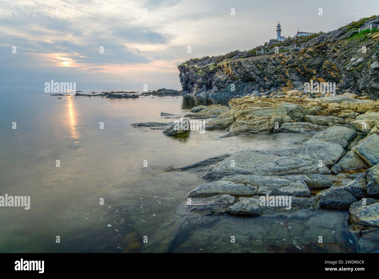 Canada, Maritimes, Terre-Neuve, Rocky Harbour, Yellow Rocks, phare de Lobster Cove Banque D'Images