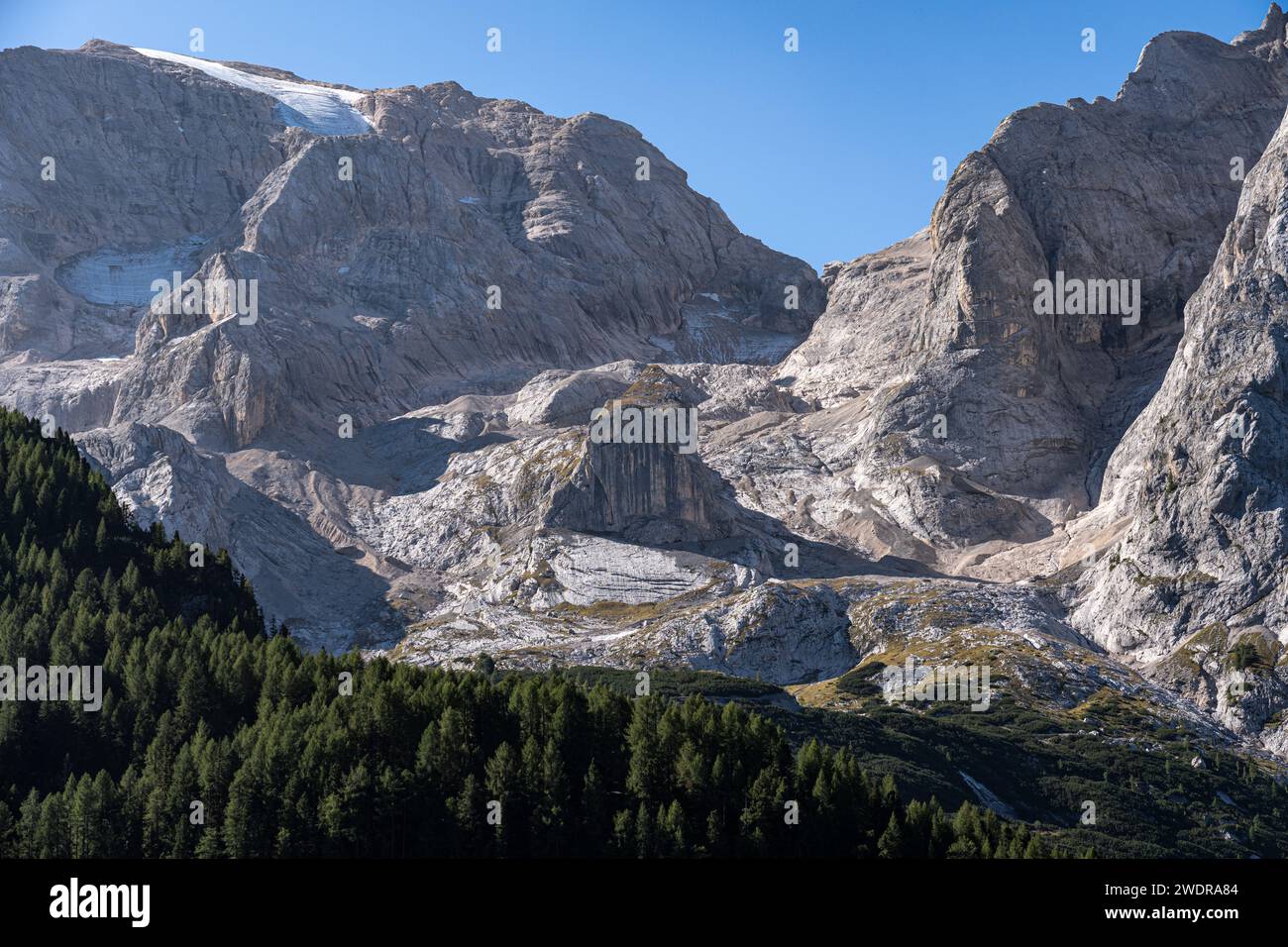 Une vue panoramique sur Glacier, montagne Marmolada dans les Dolomites, Tyrol du Sud, Italie Banque D'Images