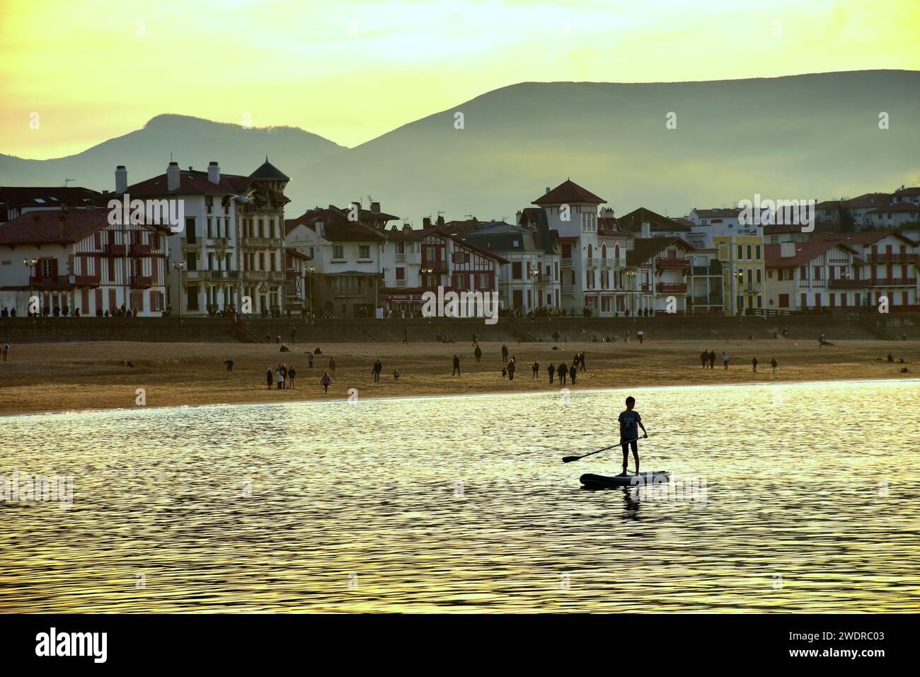 Surfeur St Jean-de-Luz Banque D'Images