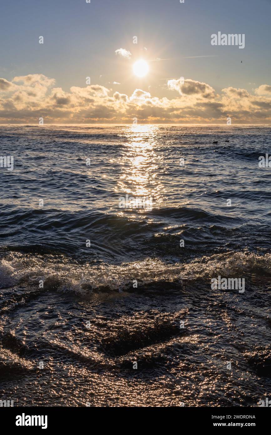 Une vue panoramique d'un lever de soleil à Humber Bay Park West, Ontario, Canada Banque D'Images