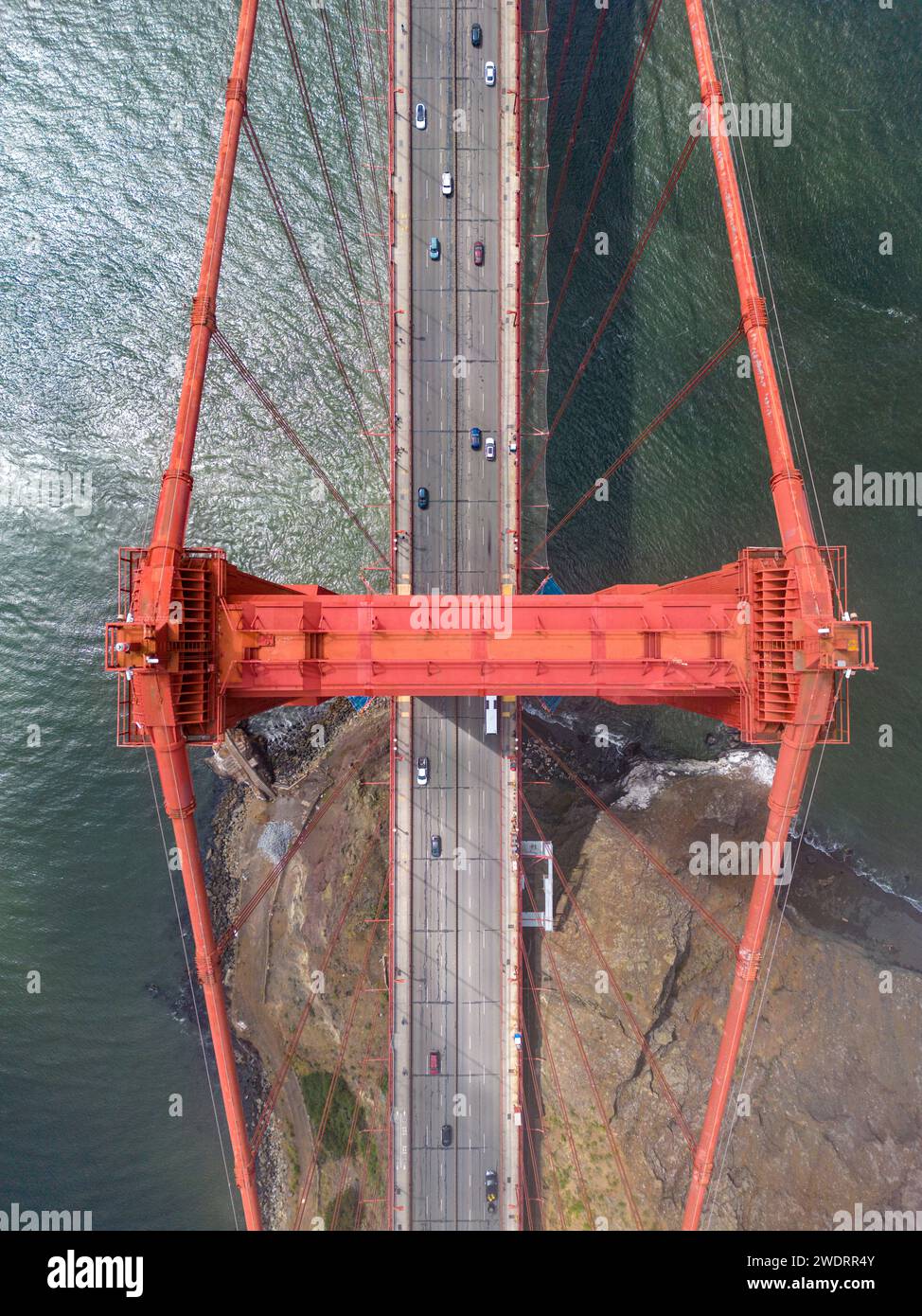 Vue aérienne du Golden Gate Bridge par drone Banque D'Images