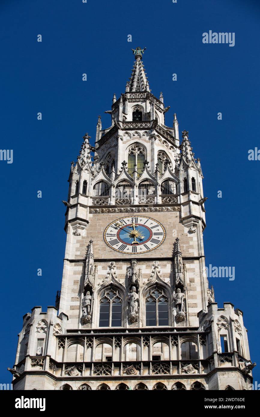 Tour de l'horloge, nouvel hôtel de ville, Marienplatz (place) (place), Vieille ville, Munich, Bavière, Allemagne, Europe Banque D'Images