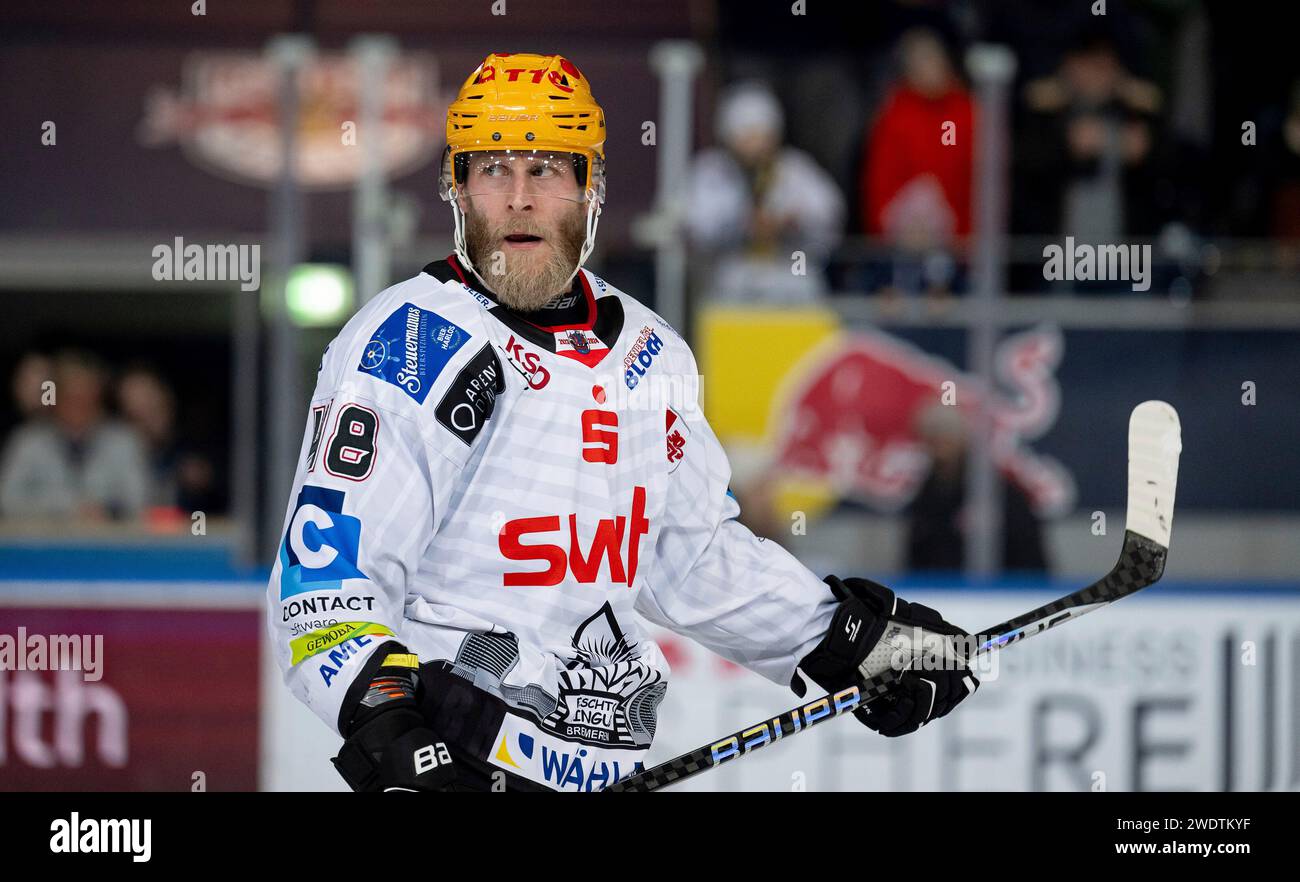 Muenchen, Deutschland. 21 janvier 2024. Nicholas B. Jensen (Fischtown Pinguins Bremerhaven, #48). EHC Red Bull Muenchen gegen Fischtown Pinguins Bremerhaven, Eishockey, DEL, 40. Spieltag, saison 2023/2024, 21.01.2024. Photo : Eibner-Pressefoto/Heike Feiner crédit : dpa/Alamy Live News Banque D'Images