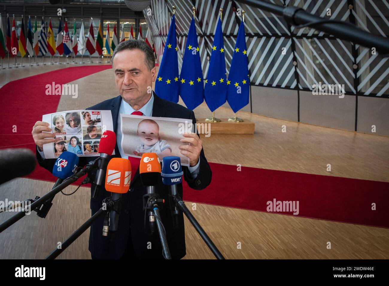 Bruxelles, Belgique. 22 janvier 2024. © Nicolas Landemard/le Pictorium/MAXPPP - Bruxelles 22/01/2024 arrivée du nouveau ministre des affaires etrangeres israelien, Israel Katz. Crédit : MAXPPP/Alamy Live News Banque D'Images